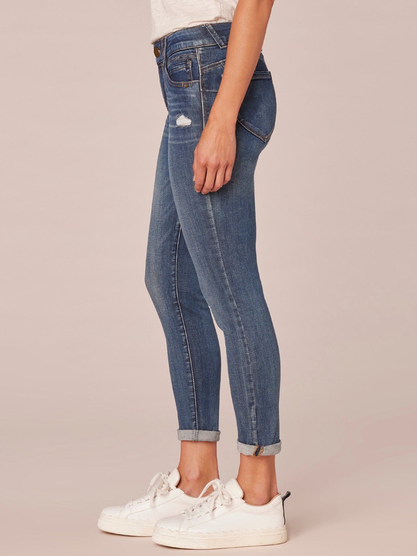 Absolution Mid-Rise Ankle Skimmer Petite Jeans