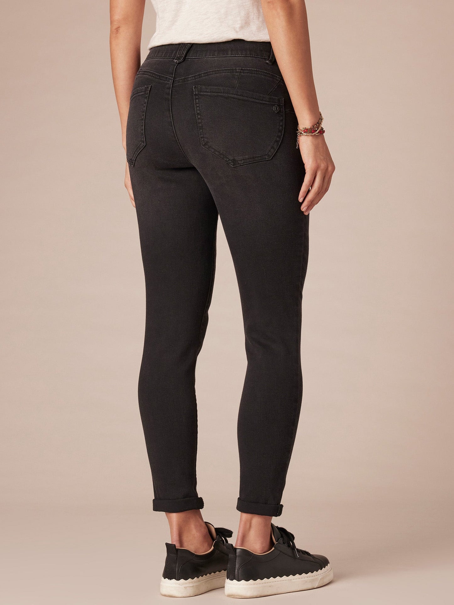 Absolution® Black Denim Petite Ankle Skimmer Jeans