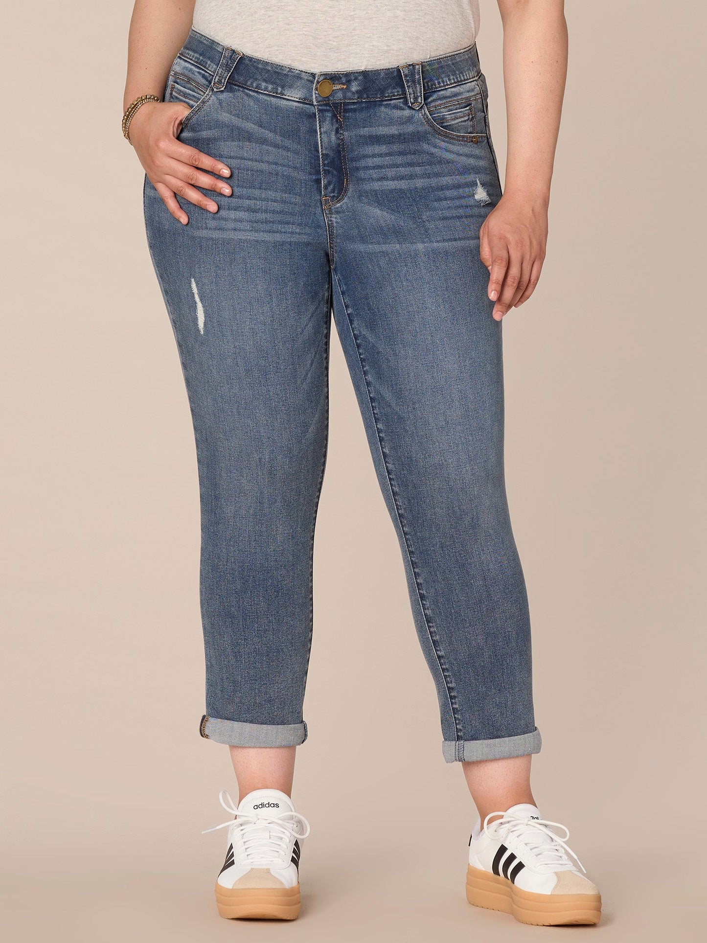 Absolution Mid-Rise Distress Detail Ankle Skimmer Plus Size Jeans