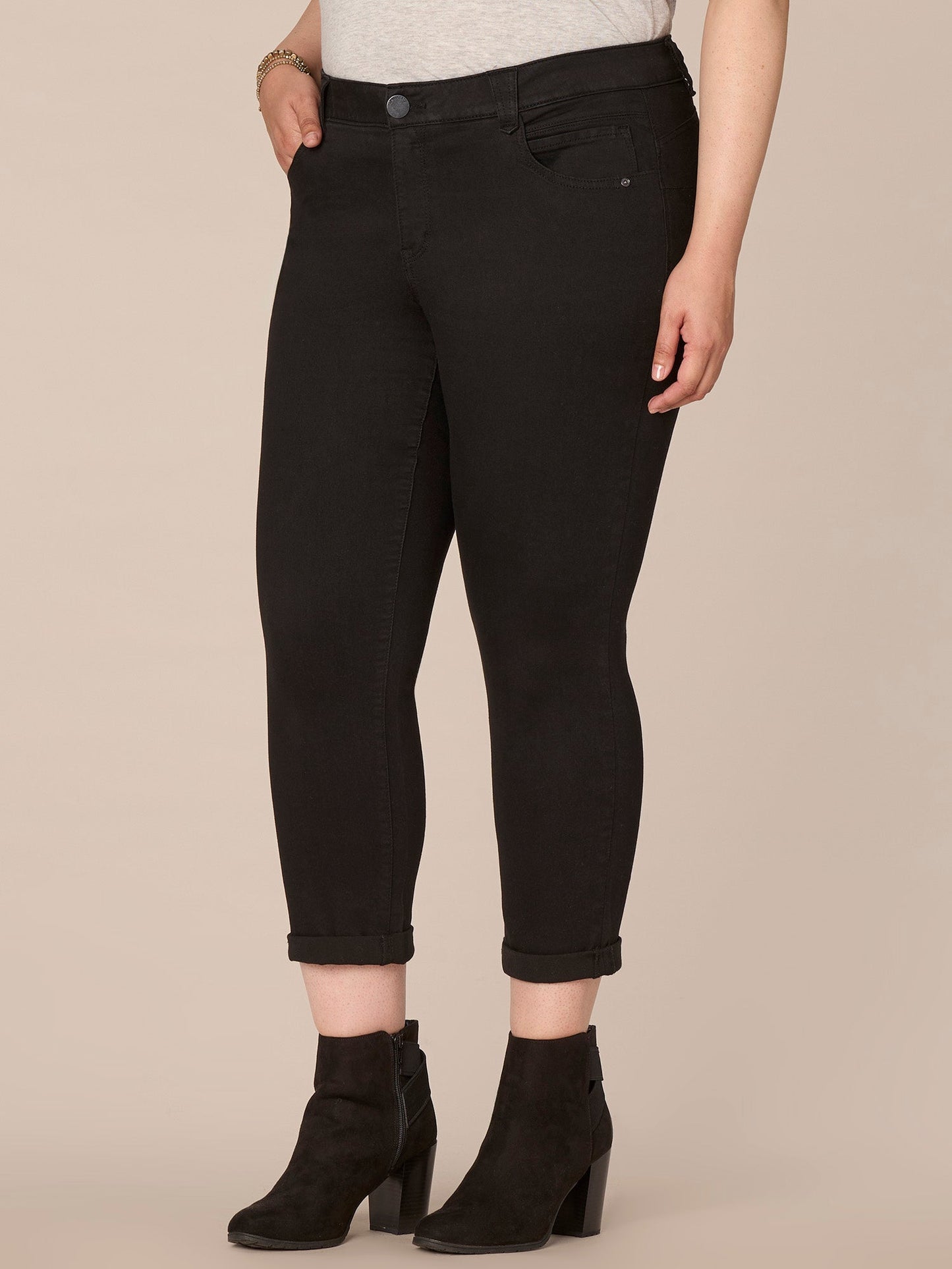Absolution® Plus Black Denim Ankle Skimmer Jeans